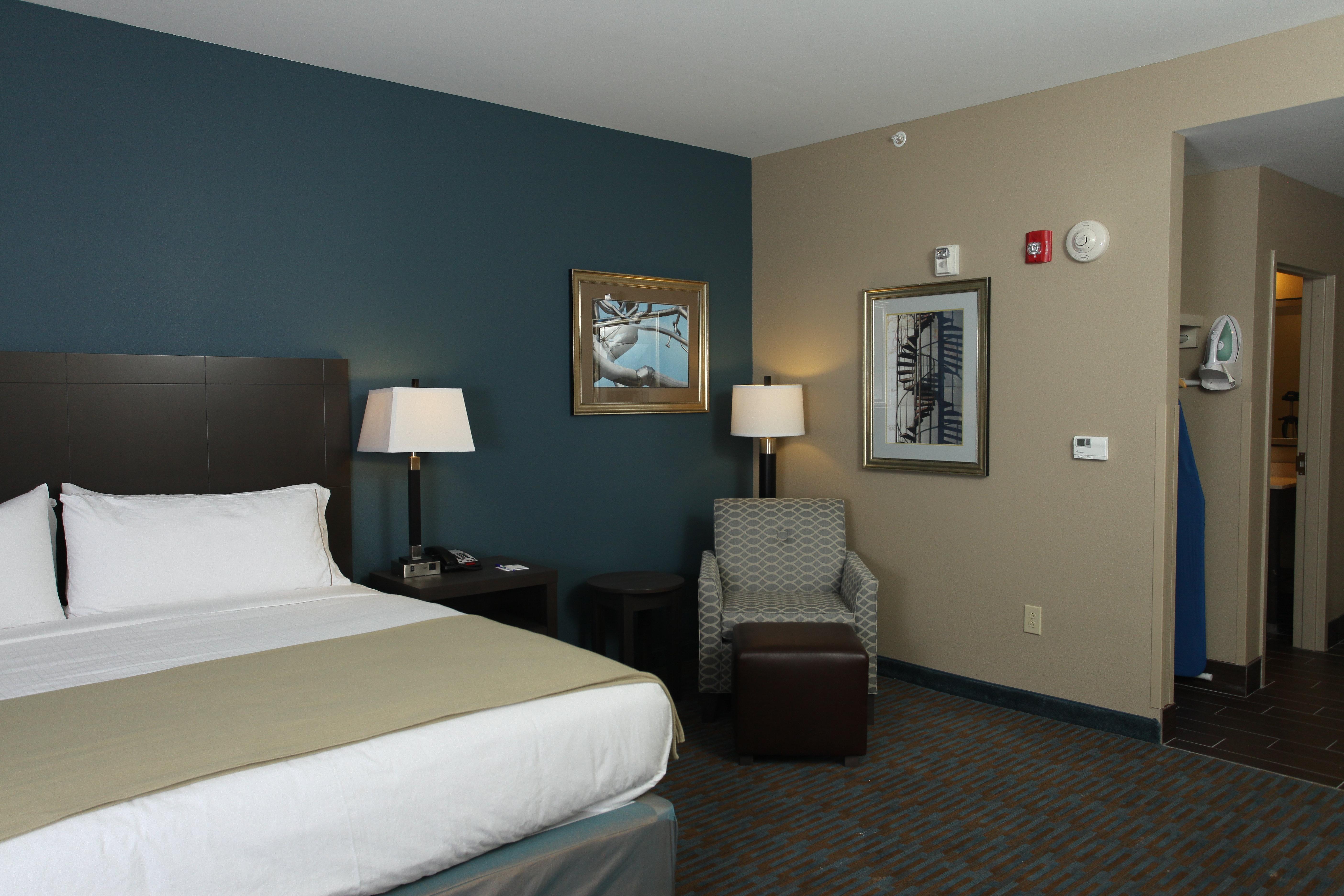 Holiday Inn Express Hotel & Suites Goldsboro - Base Area, An Ihg Hotel Bagian luar foto